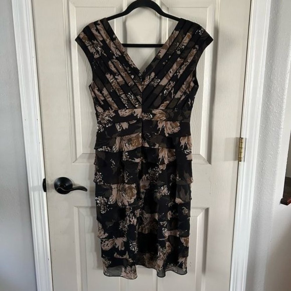 Adrianna Papell Tiered Cocktail Dress Sz 6 - Picture 10 of 16
